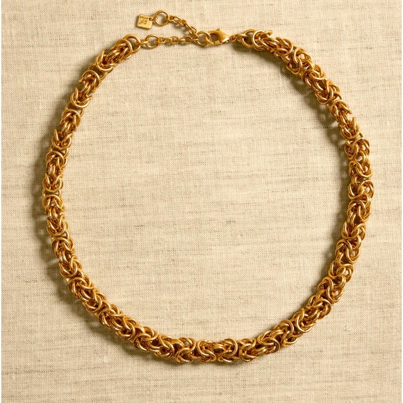 NWT BANANA REPUBLIC CHUNKY INTRICATE CHAIN NECKLACE - Picture 2 of 3